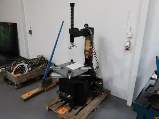 DÆKMASKINE, NVG