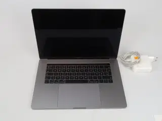 Apple MacBook Pro 15,4" i7 CPU