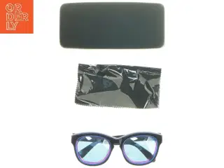 Solbriller med etui (str. 14,5 cm)