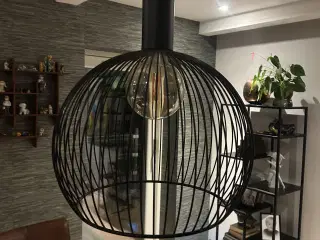 AVER 40 PENDEL, SORT