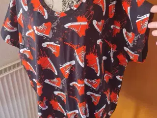 Ny T-shirt str 48-50 fra Rosemin