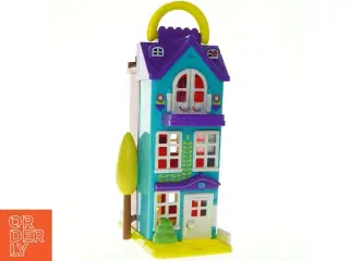 Farverigt dukkehus fra Spire - Købt hos BR (str. 40x25x15 cm)