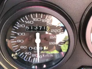 Suzuki GSX600F sælges