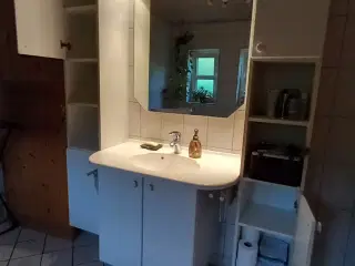 Badmøbelsæt i hvid