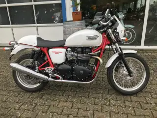 Triumph Thruxton 900  www.classic-bike.dk