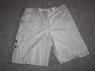 Shorts Jensen Woman str. 40 stk.pris - 75 kr.