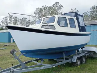Motorbåd til salg