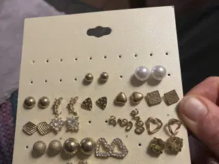 Forskellige par ørestikker