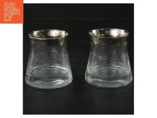 Glasskåle med slebet dekoration (str. H. 7 cm, ø 7 cm)