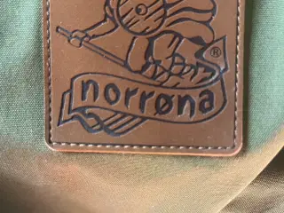 Norrøna jakke st 58 let vindtæt. 