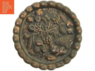 Messign relief (str. Ø 44 cm)