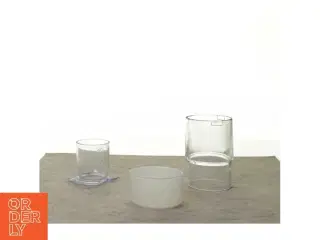 Glas (str. 9 x 6 cm 7 x 4 cm 5 og 4 cm)