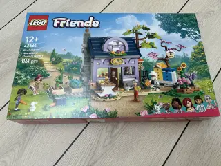 LEGO - LEGO Friends - Biavlerhus og blomsterhave