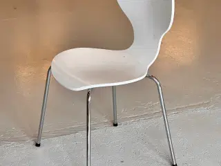 Enkel hvid spisebordsstol 