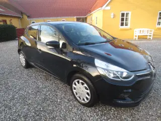 Renault Clio 1.5 Cd År 2018 Nysynet 