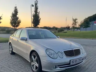 Mercedes E500 W211