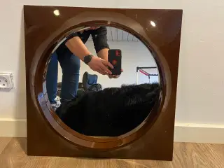 Retro spejl i brun plast