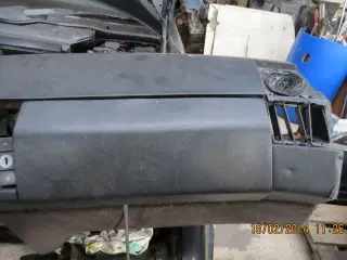Mercedes W129 Insrtumentbord sort