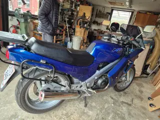 Flot Honda ntv 650 fuld kåbe - bytte cruiser/shopp