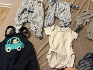 Babytøj str 56