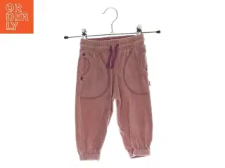 Bukser i velour fra Katvig (str. 68)