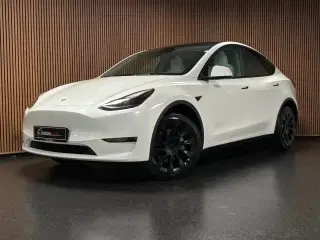 Tesla Model Y  Long Range AWD