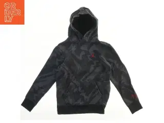 Hættetrøje med mønster fra Jordan (str. 146)