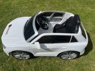 Audi Q8 med fj.betj., oplader og nyt batteri