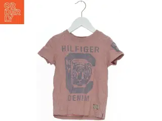 T-shirt med tigerprint fra Hilfiger Denim fra Tommy Hilfiger (str. 104)