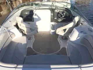 Campion 705 SC - 320 HK Volvo Penta 5.7L GXI/Udstyr