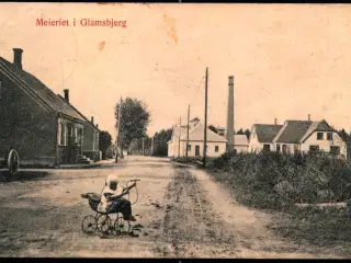 Mejeriet i Glamsbjerg - Ludvig Christensen 654 - Brugt