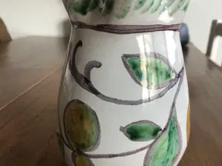 Kande i stentøj