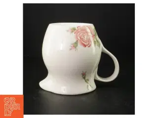 Porcelænsmælkekande med rosenmotiv (str. H. 15,5 cm. ø. 13,5 cm)