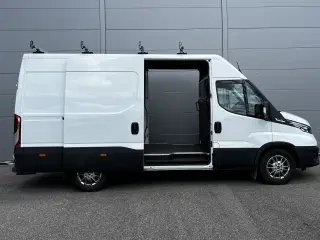 Iveco Daily 3,0 35S18 12m³ Van AG8