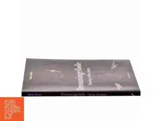 Dronningeføde : næring uden skam af Mette Holm (f. 1973) (Bog)