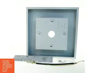 Loftlampe kasse med installationsdele fra Zumtobel (str. 40x40x8 cm)