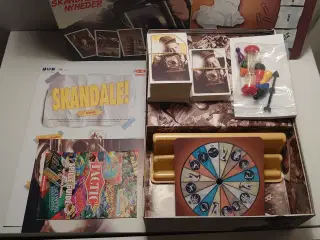 "Skandale" Brætspil om skandaløse nyheder.