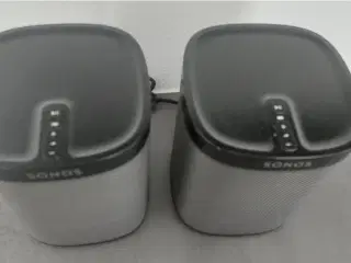 2 x Sonos Play:1