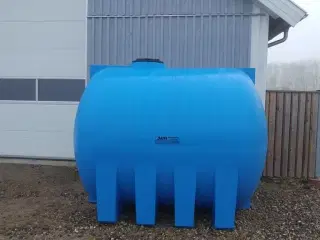 - - - Vandtank CHO 12000 l, vandret