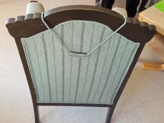Over 100 år gammel stol
