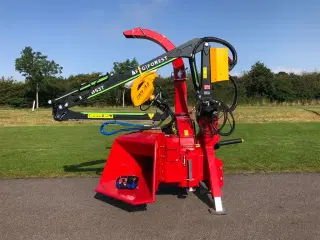 TP 270 PTO K med FTG 5,3m kran med fjernbetjent joystick.