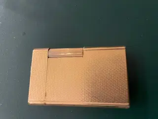 Dupont Gaslighter i guld