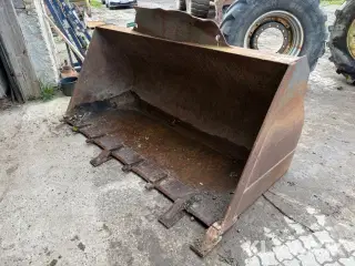 Skovl 255cm - Volvo fæste - 1 styk