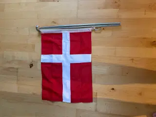 Flag med stang nyt
