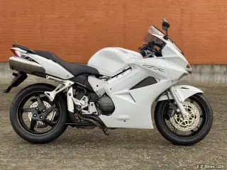 Honda VFR 800 F