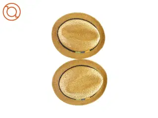 2 hatte fra H&M (str. 110-116)