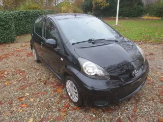 Toyota Aygo 1.0 i Nysynet. 