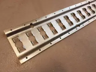 3000 mm Surringskinne