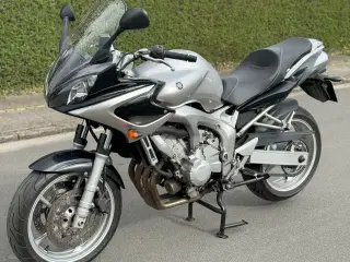 Yamaha FZ6