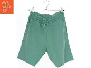 Grønne shorts fra H&M (str. 158)